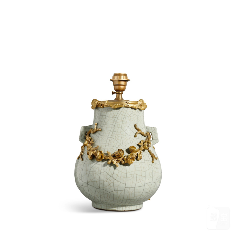 清 仿哥釉雙耳壺 後加銅合金配件及座 | A GE-TYPE HANDLED HU
